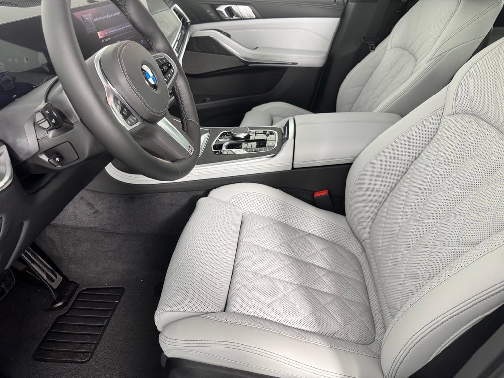 New 2027 BMW X7 xDrive40i w/ M Sport Package AWD/4WD image 13