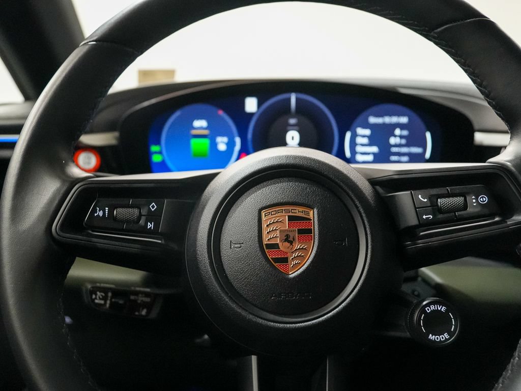 Certified 2024 Porsche Macan 4 Electric AWD/4WD image 14
