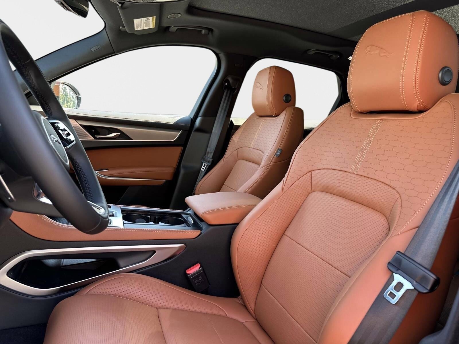 New 2026 Jaguar F-PACE R-Dynamic S AWD/4WD image 15