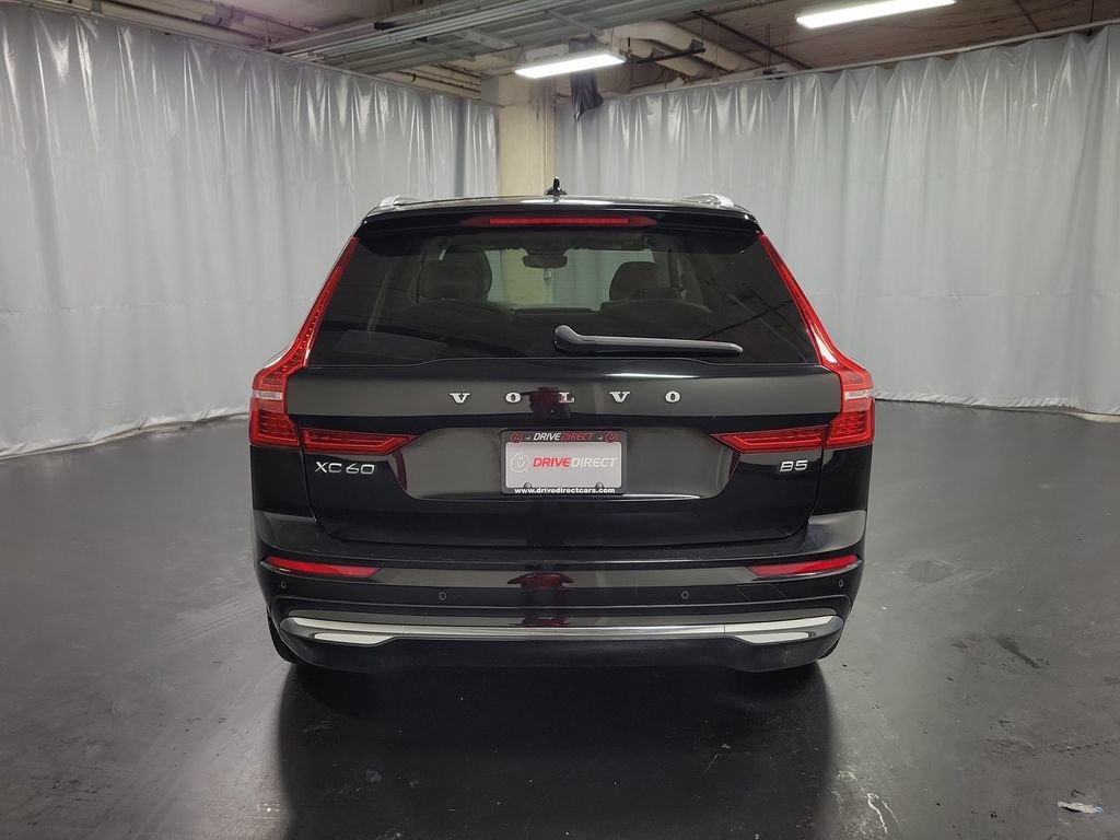 Used 2023 Volvo XC60 B5 Plus FWD image 7