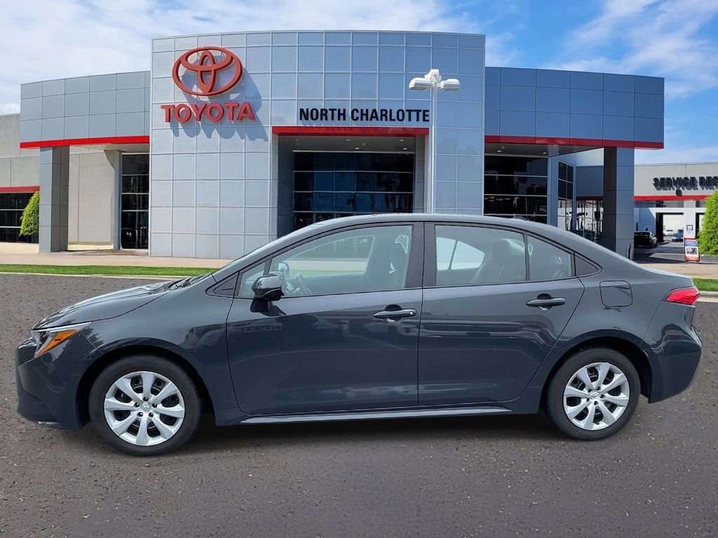 Used 2023 Toyota Corolla LE FWD image 8