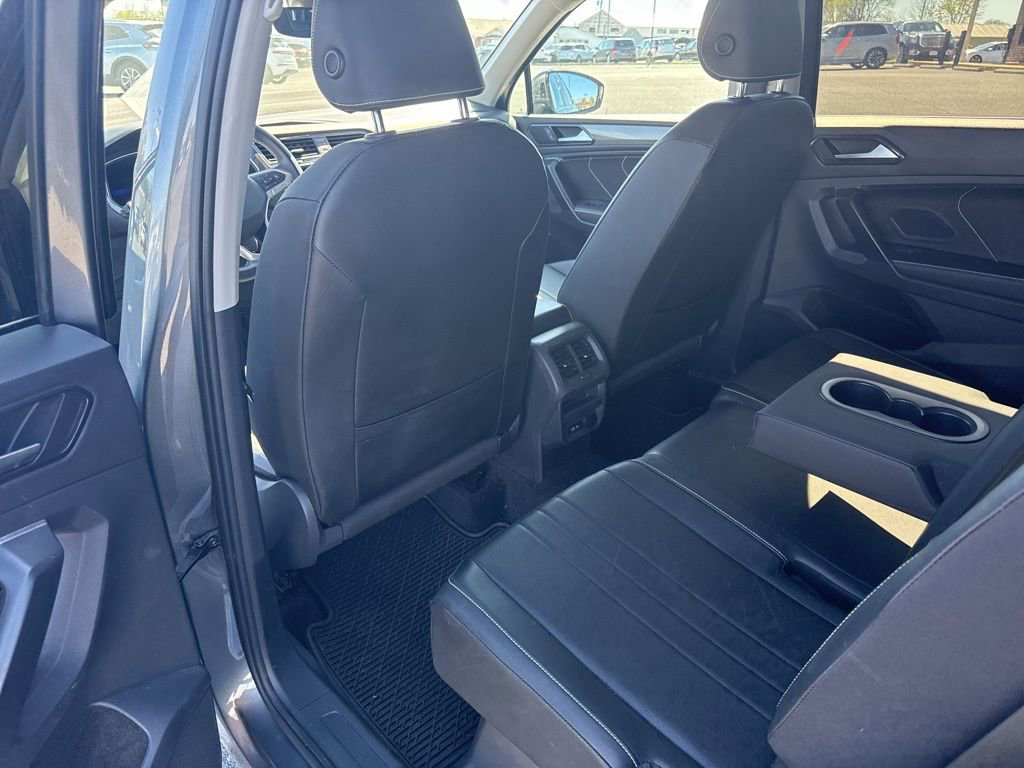 Used 2023 Volkswagen Tiguan SE image 9