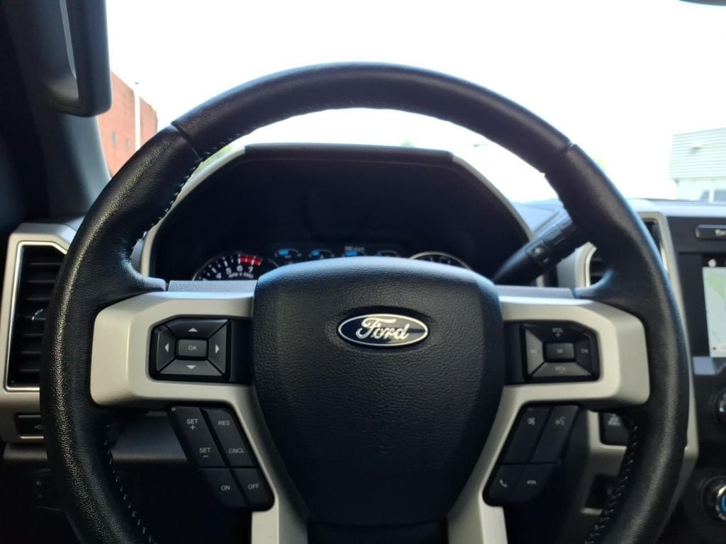 Used 2019 Ford F250 Lariat w/ Lariat Ultimate Package AWD/4WD image 30