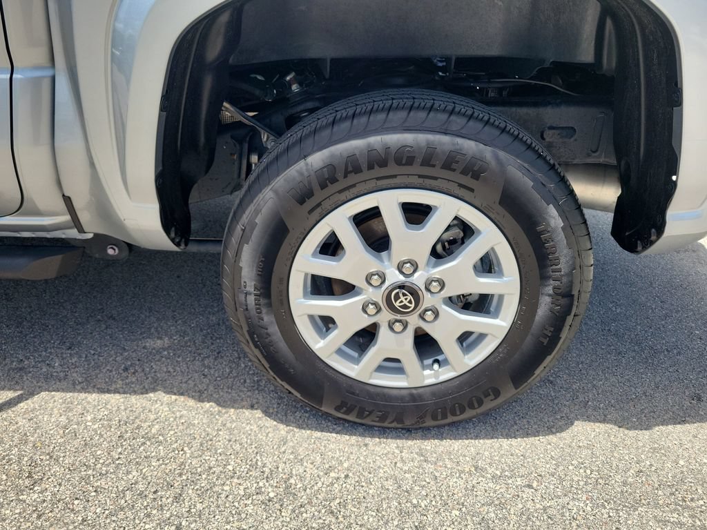Certified 2025 Toyota Tacoma SR5 RWD image 29