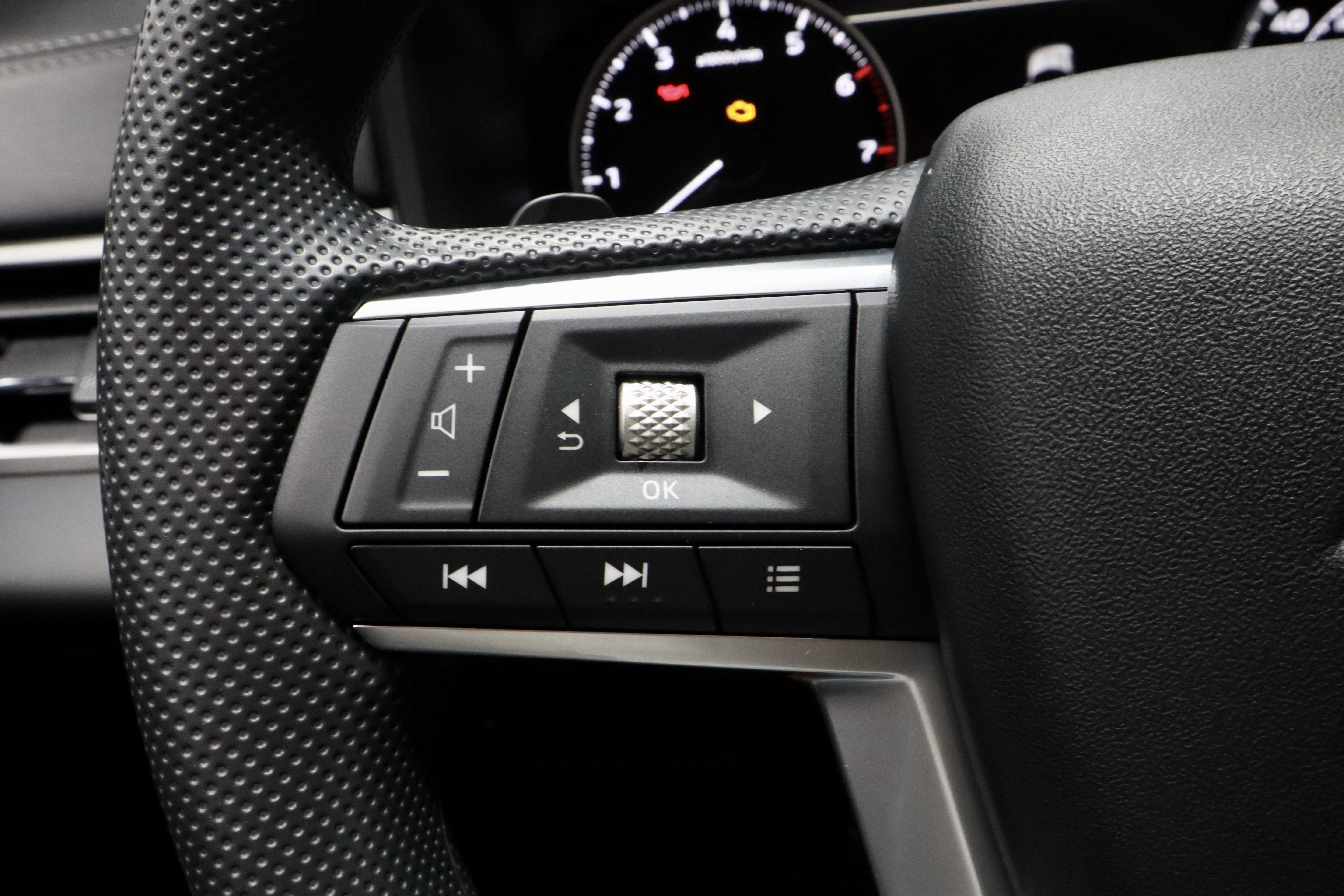 New 2026 Mitsubishi Outlander ES image 19