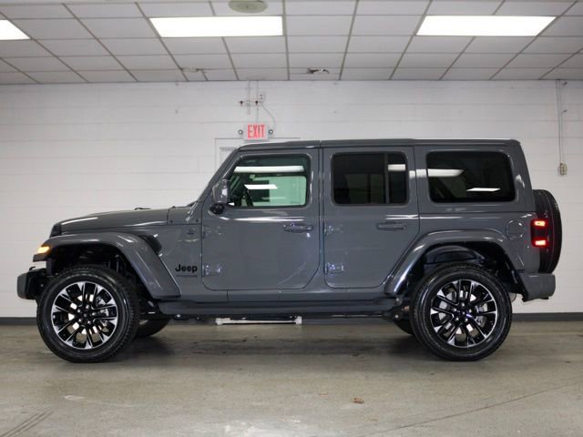 Certified 2022 Jeep Wrangler Unlimited Sahara image 5