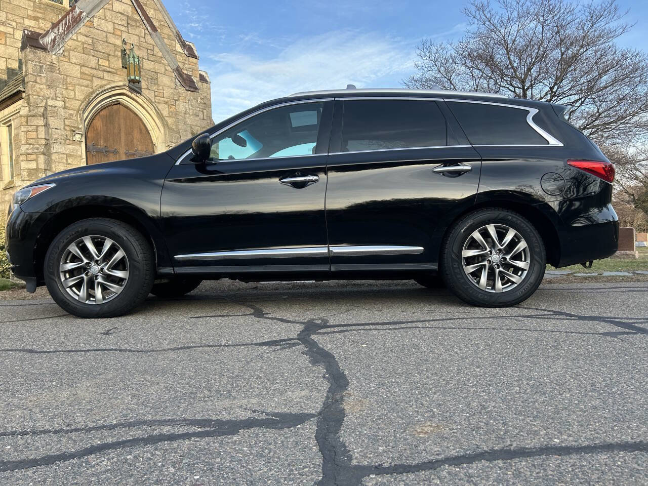 Used 2013 INFINITI JX35 AWD w/ Premium Pkg image 16