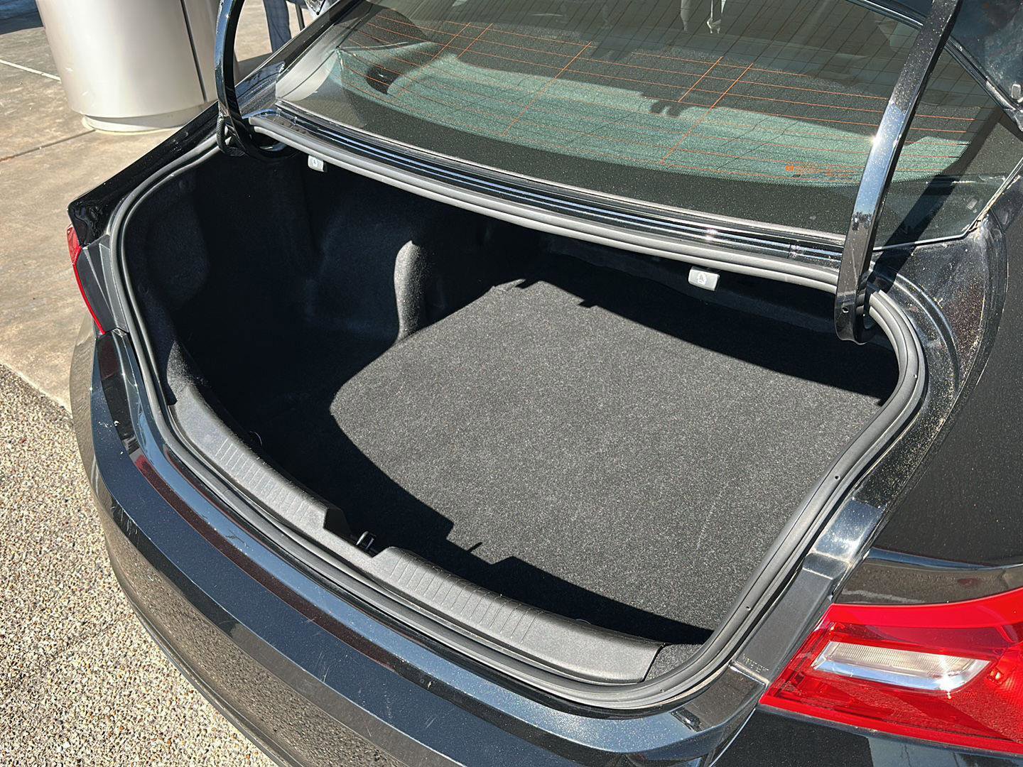 Used 2025 Chevrolet Malibu LT image 16