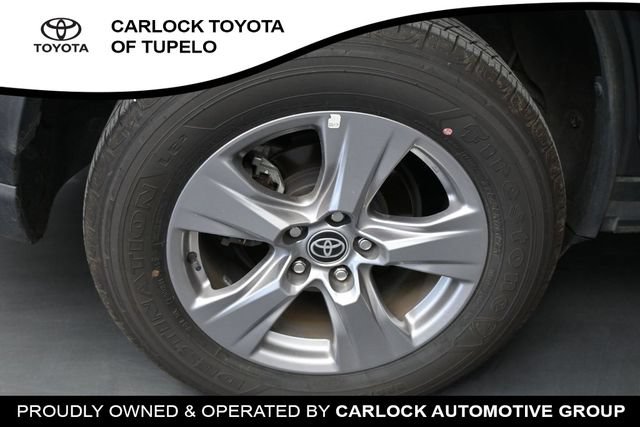 Used 2022 Toyota RAV4 XLE w/ Convenience Package AWD/4WD image 43