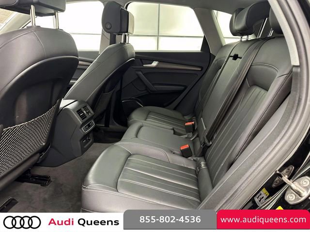 Used 2023 Audi Q5 2.0T Premium w/ Convenience Package image 13