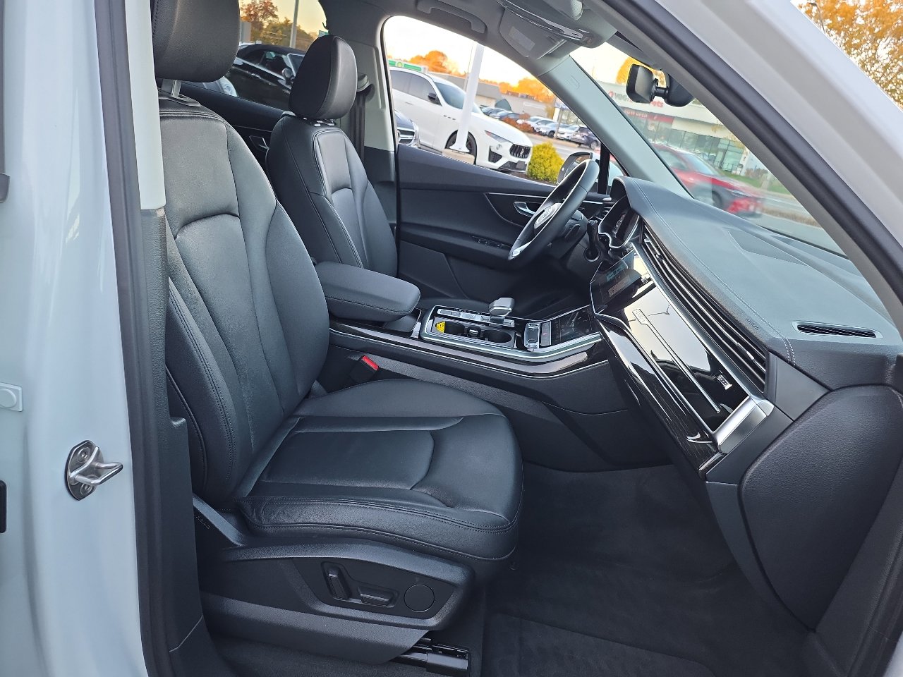 Used 2023 Audi Q7 2.0T Premium w/ Convenience Package image 35