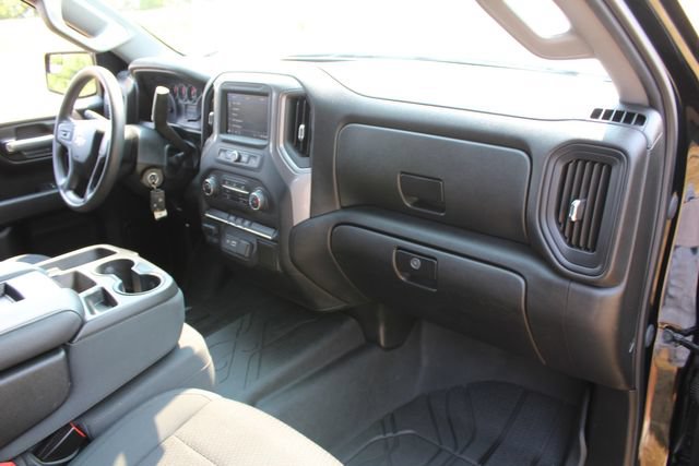 Used 2021 Chevrolet Silverado 1500 Custom AWD/4WD image 18