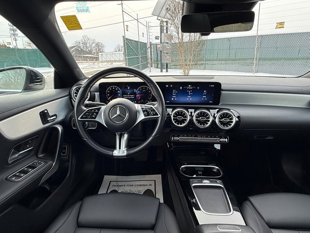 Used 2025 Mercedes-Benz CLA 250 image 10