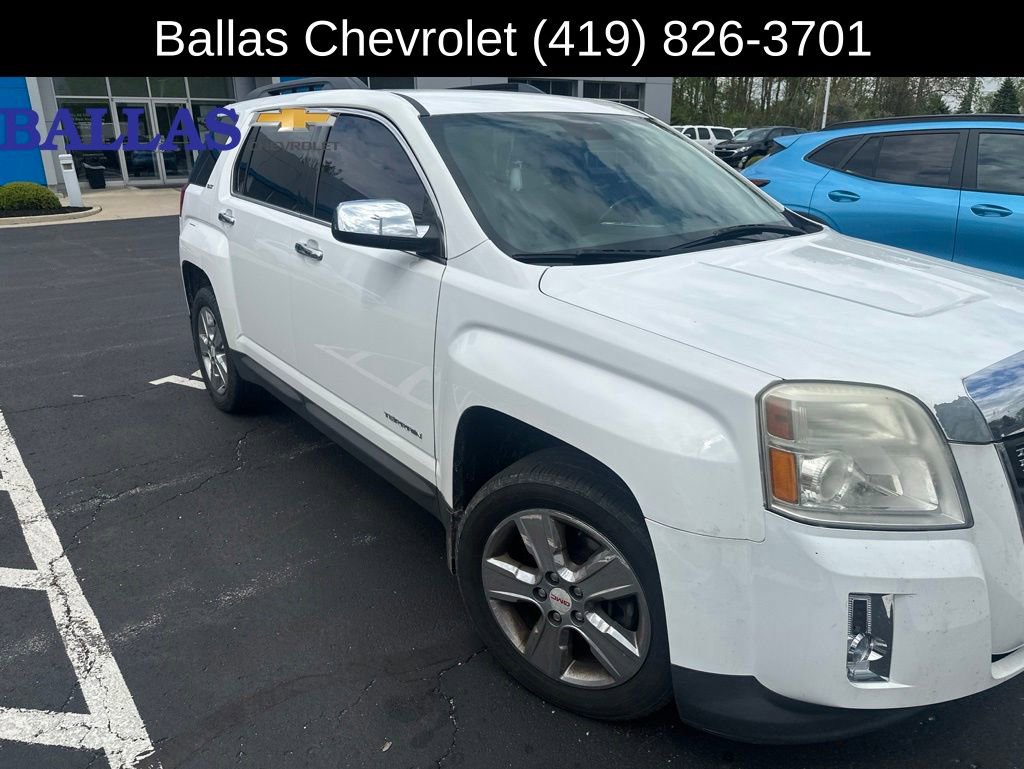 Used 2014 GMC Terrain SLT w/ Chrome Appearance Package FWD image 2