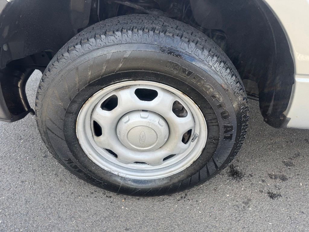 Used 2010 Ford F150 XL RWD image 15