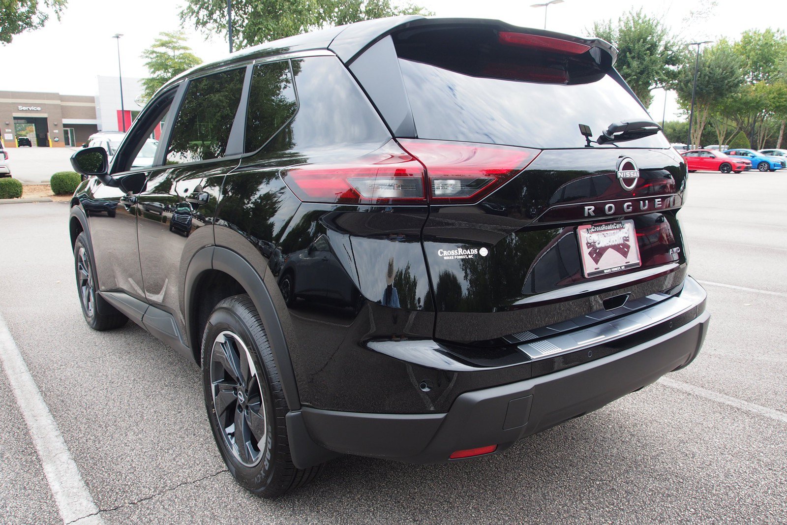 Used 2026 Nissan Rogue SV AWD/4WD image 5