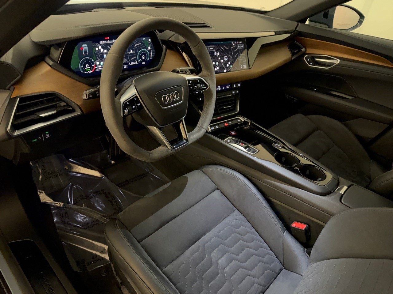 Certified 2023 Audi e-tron GT Premium Plus AWD/4WD image 4