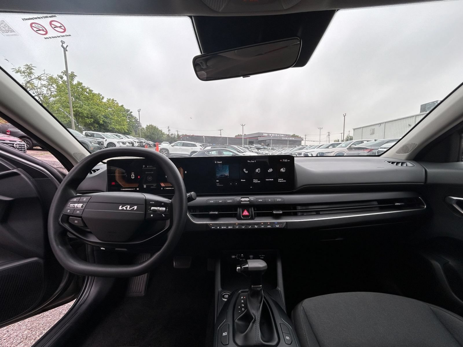 Used 2025 Kia K4 FWD image 27