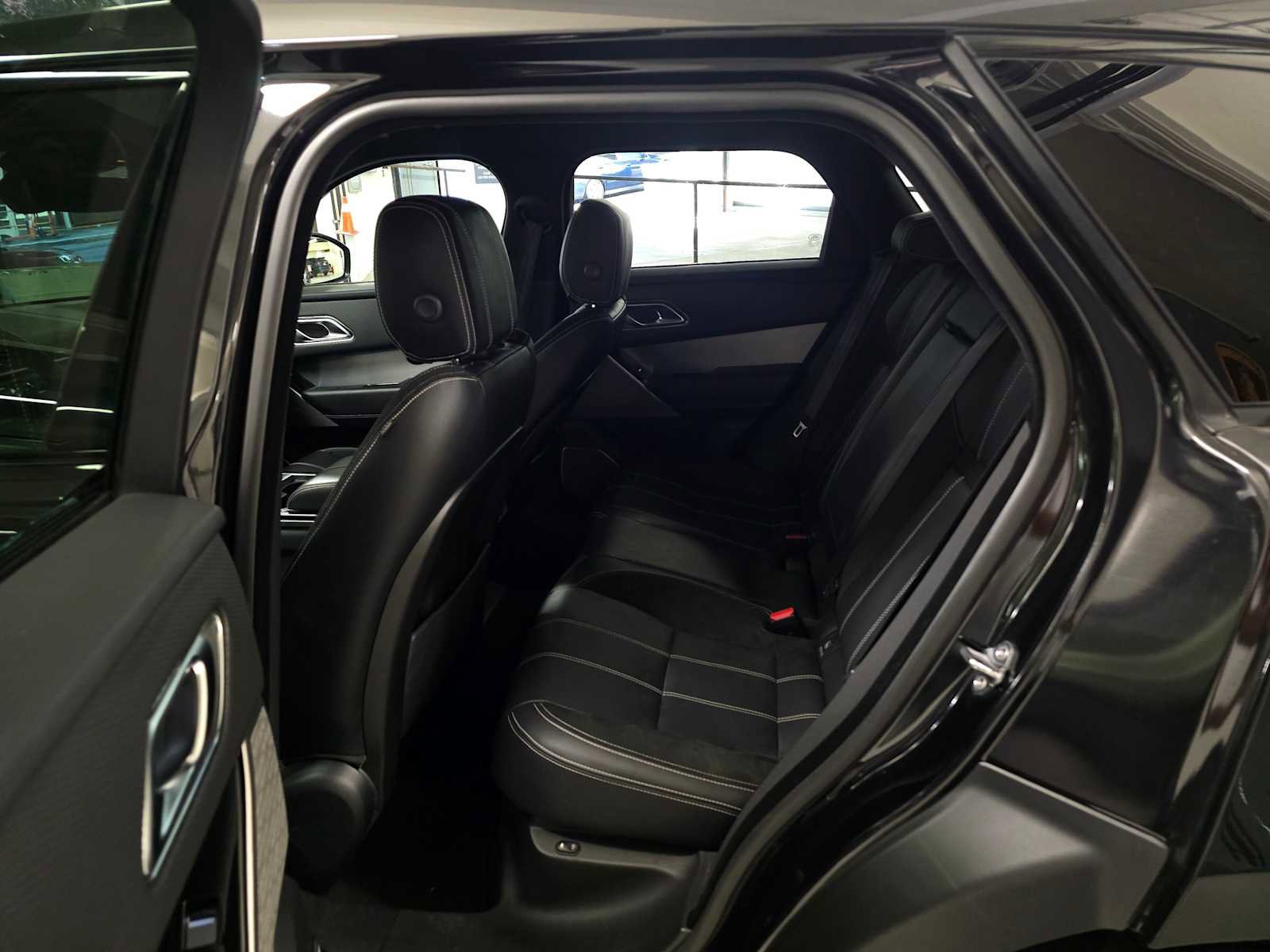 Used 2020 Land Rover Range Rover Velar R-Dynamic S image 19