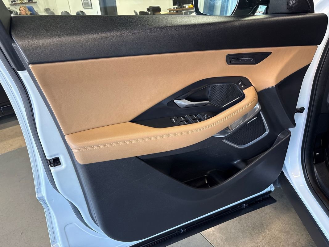 Used 2021 Jaguar E-PACE SE image 19