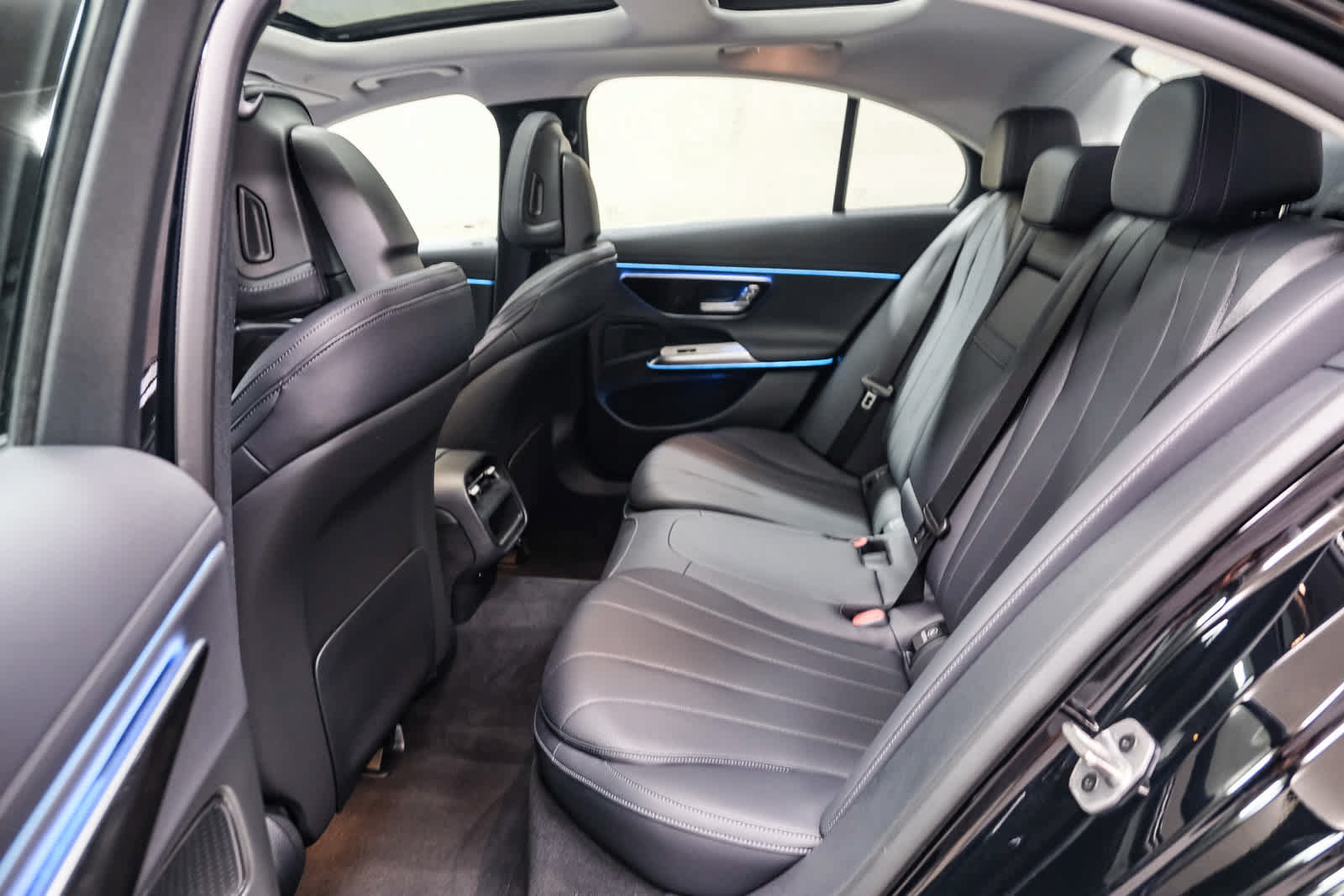 Used 2026 Mercedes-Benz E 350 Sedan image 23