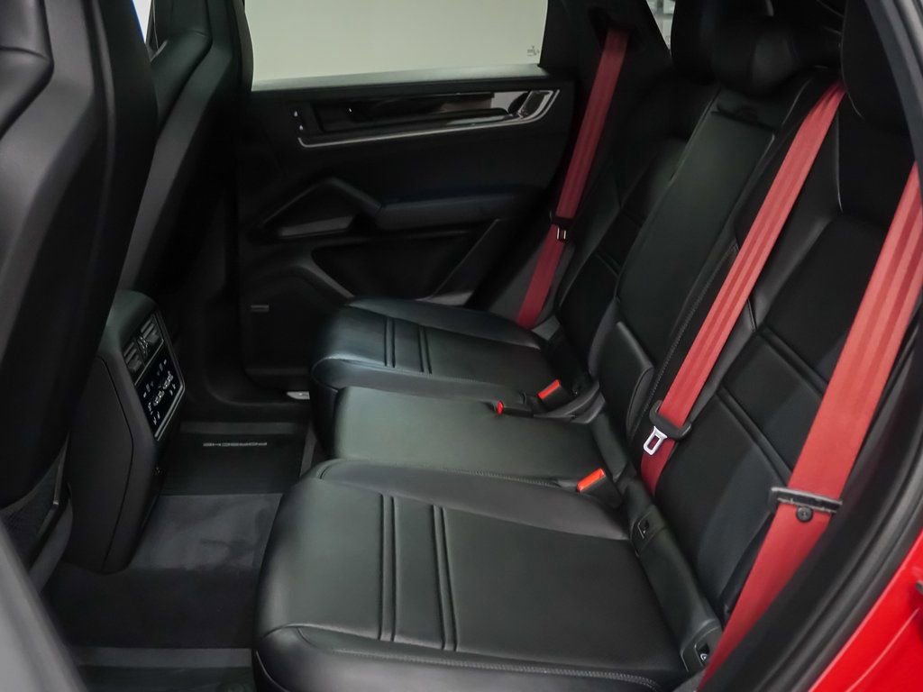 New 2026 Porsche Cayenne S image 18