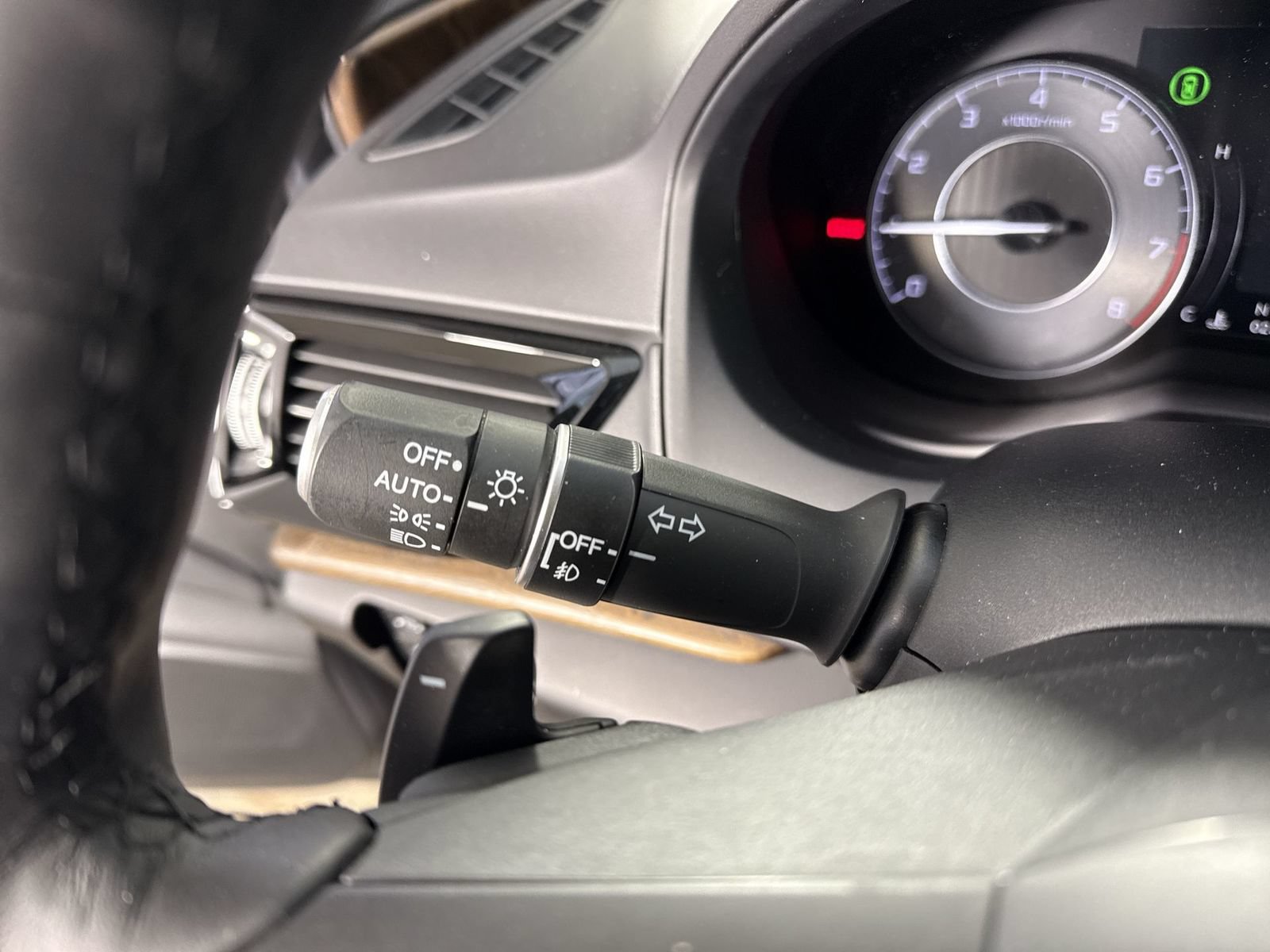 Certified 2023 Acura RDX AWD w/ Advance Package image 17