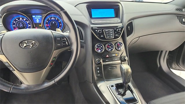 Used 2014 Hyundai Genesis 2.0T image 22