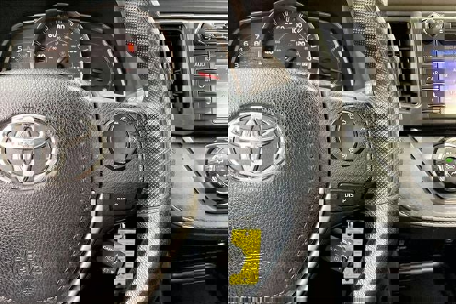 Used 2015 Toyota RAV4 LE AWD/4WD image 23