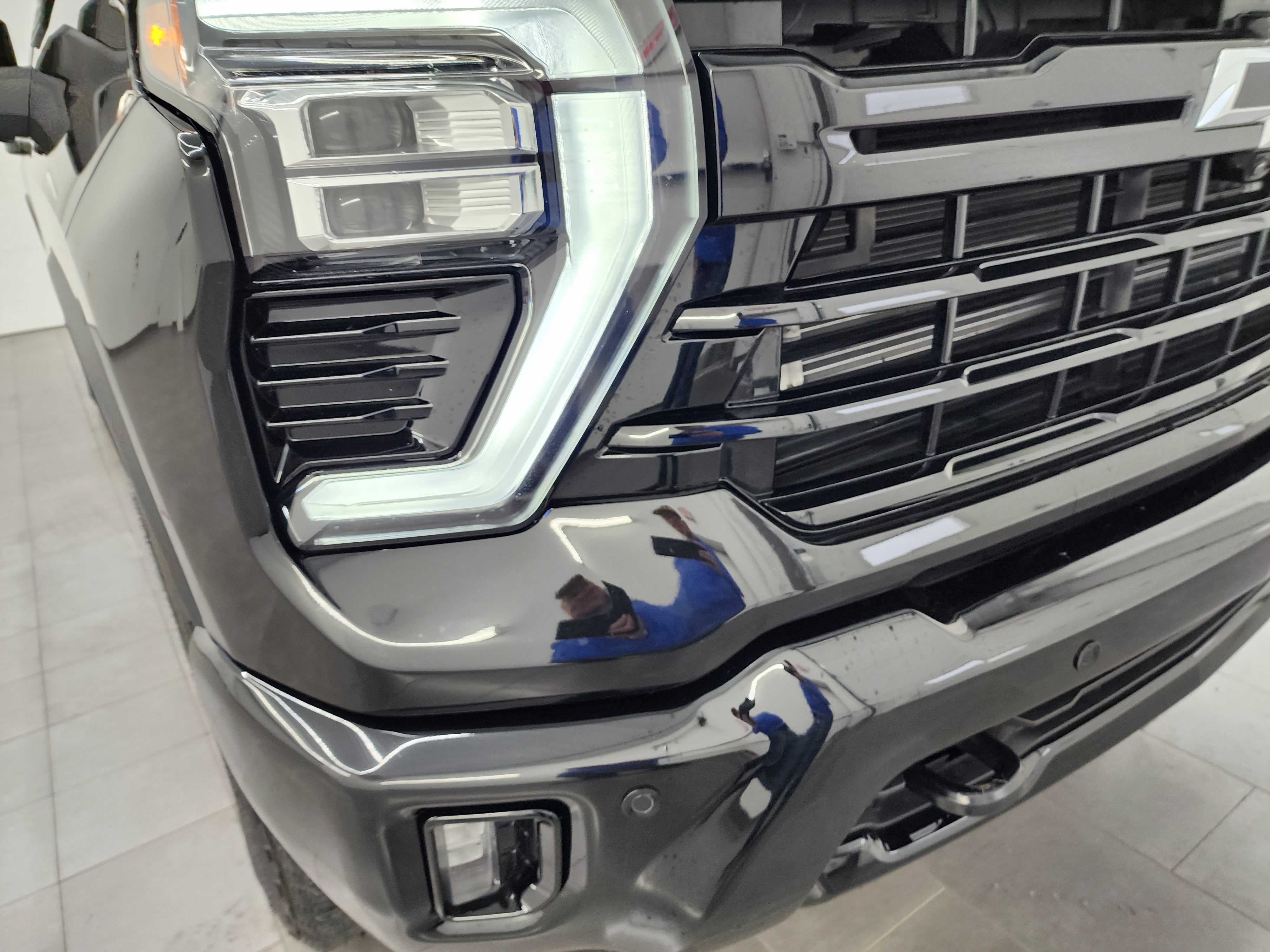 Used 2024 Chevrolet Silverado 2500 LTZ w/ LTZ Plus Package AWD/4WD image 24
