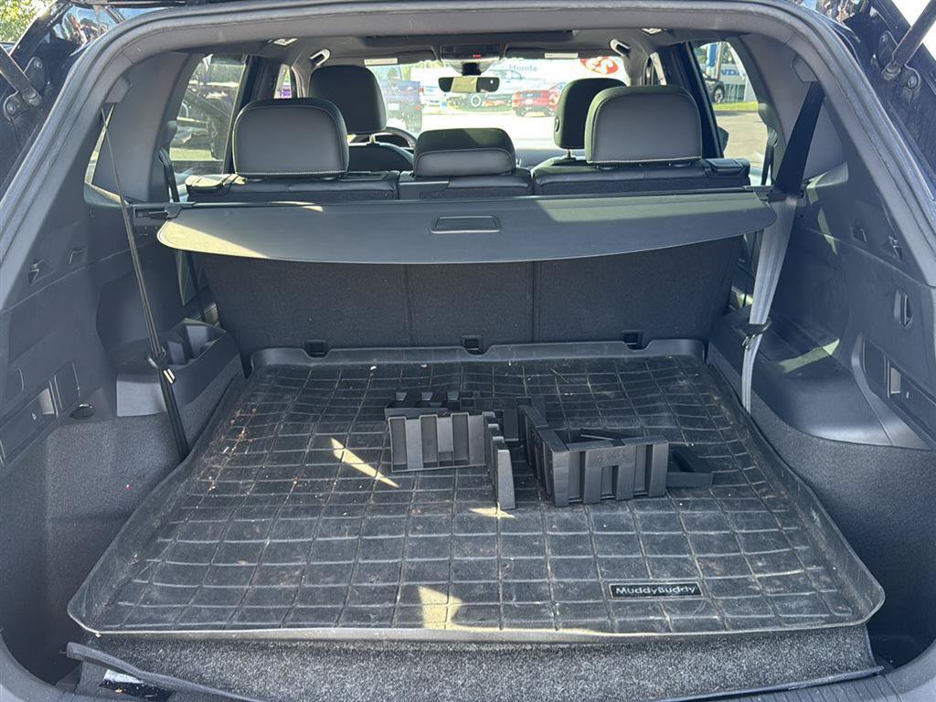 Used 2023 Volkswagen Tiguan SE R-Line FWD image 16