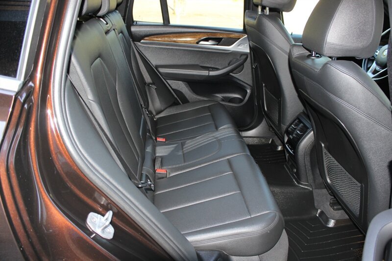 Used 2019 BMW X3 xDrive30i w/ Driving Assistance Package AWD/4WD image 16