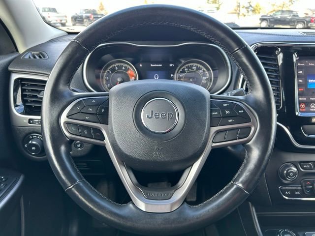 Used 2019 Jeep Cherokee Limited image 27