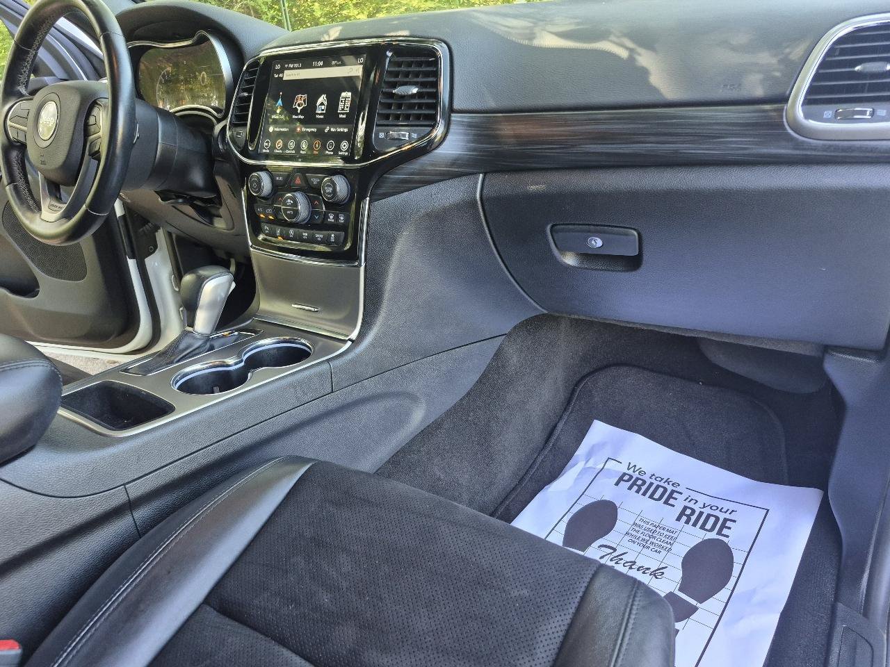 Used 2022 Jeep Grand Cherokee Laredo RWD image 20