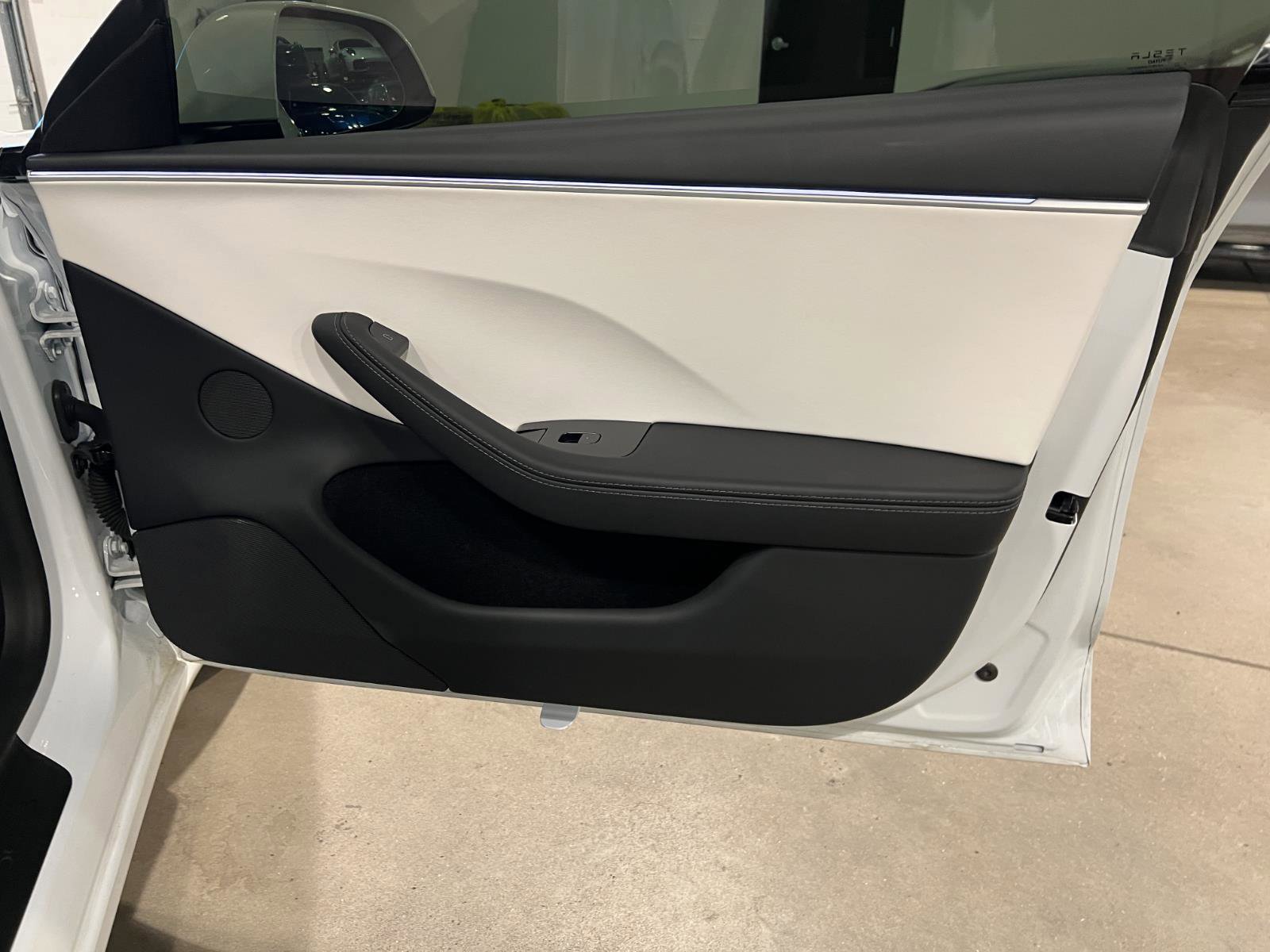 Used 2025 Tesla Model 3 Long Range image 38