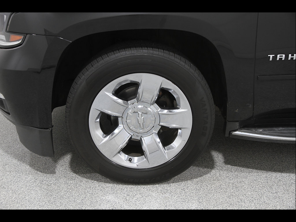 Used 2018 Chevrolet Tahoe Premier AWD/4WD image 25