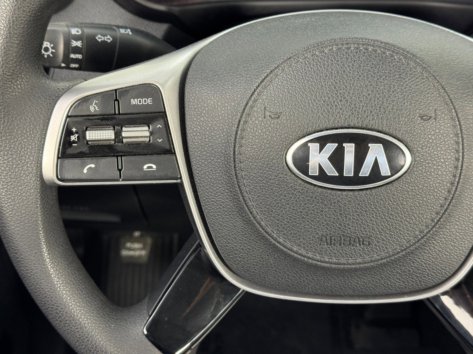 Used 2019 Kia Sorento LX image 19