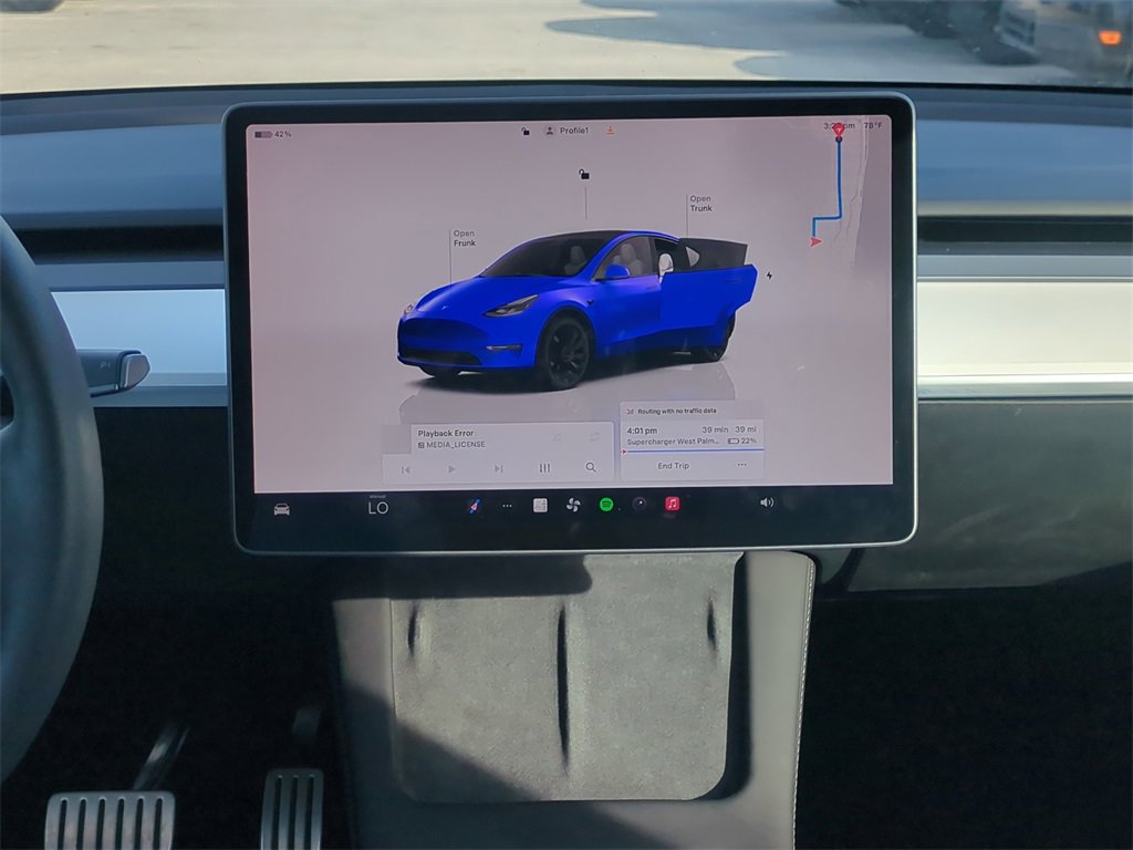 Used 2023 Tesla Model Y Performance image 19