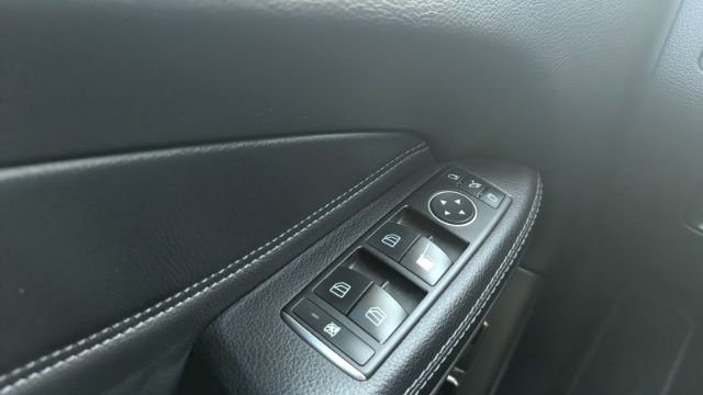 Used 2017 Mercedes-Benz GLS 550 4MATIC image 32