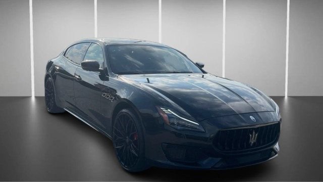 Used 2023 Maserati Quattroporte Modena Q4 AWD/4WD image 2