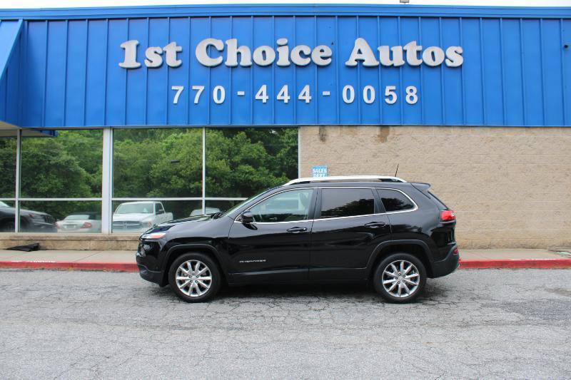 Used 2018 Jeep Cherokee Limited w/ Technology Group FWD image 18