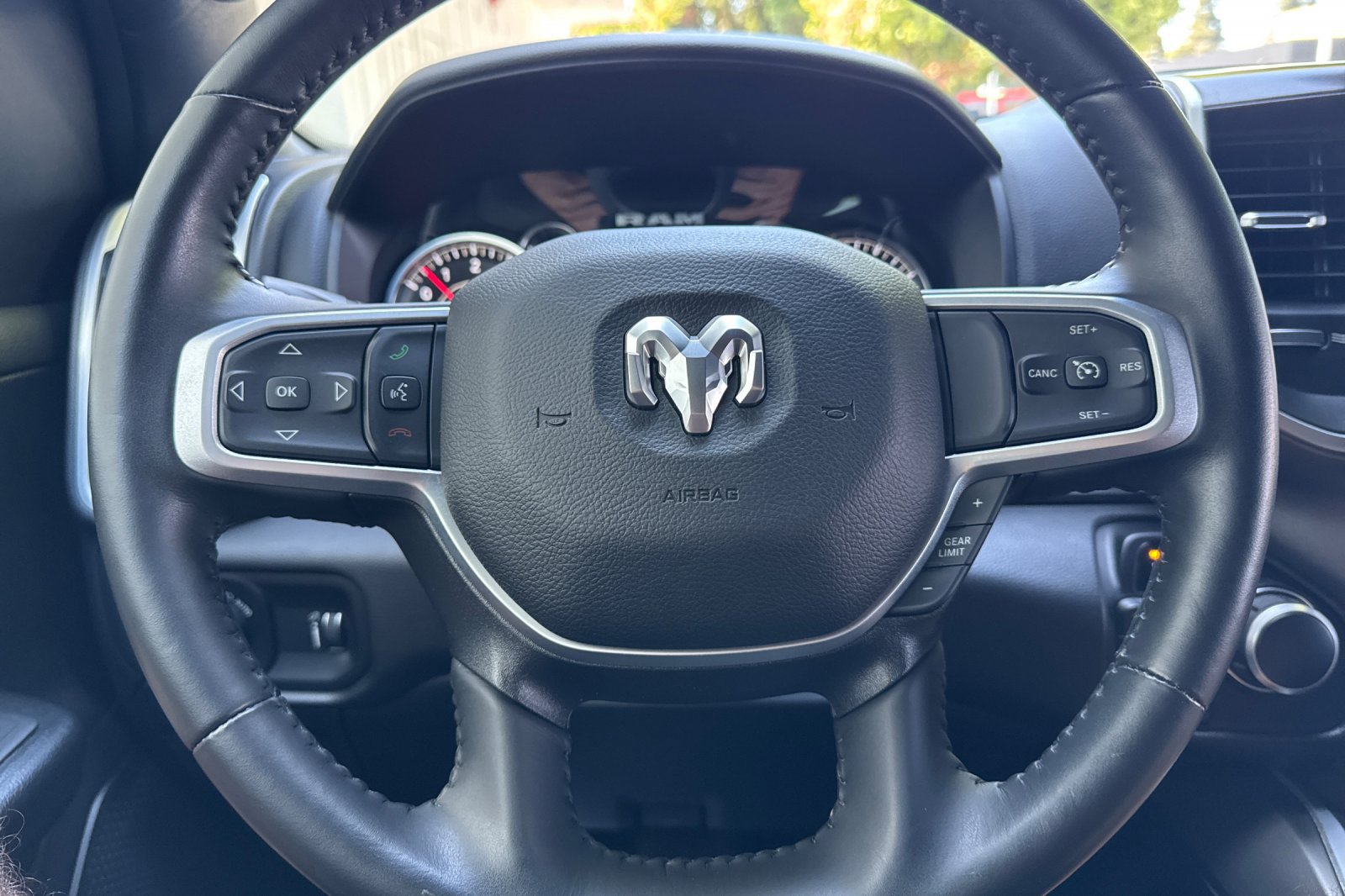 Used 2023 RAM 1500 Big Horn AWD/4WD image 23