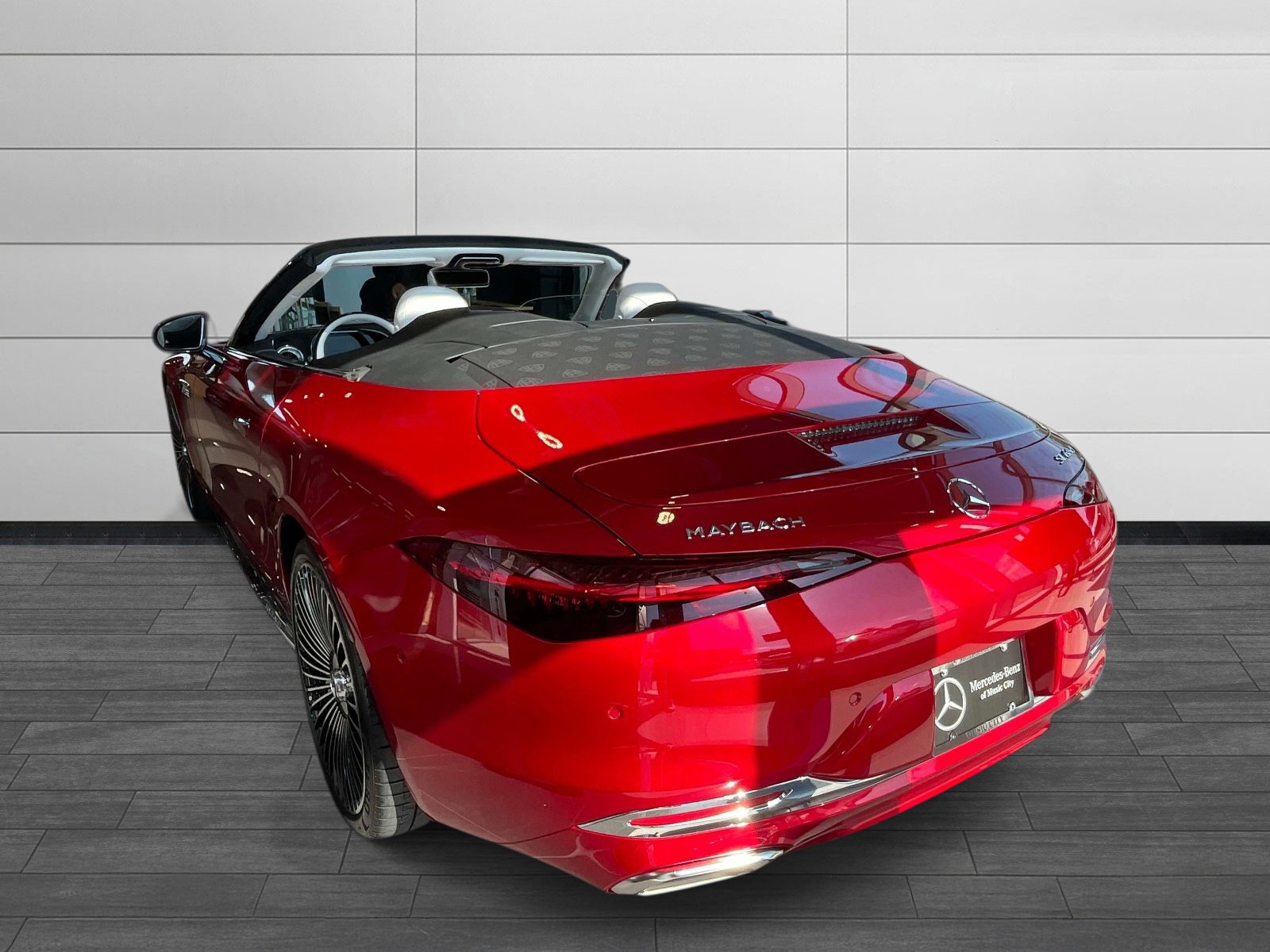 Certified 2026 Mercedes-Benz Maybach SL 680 image 5