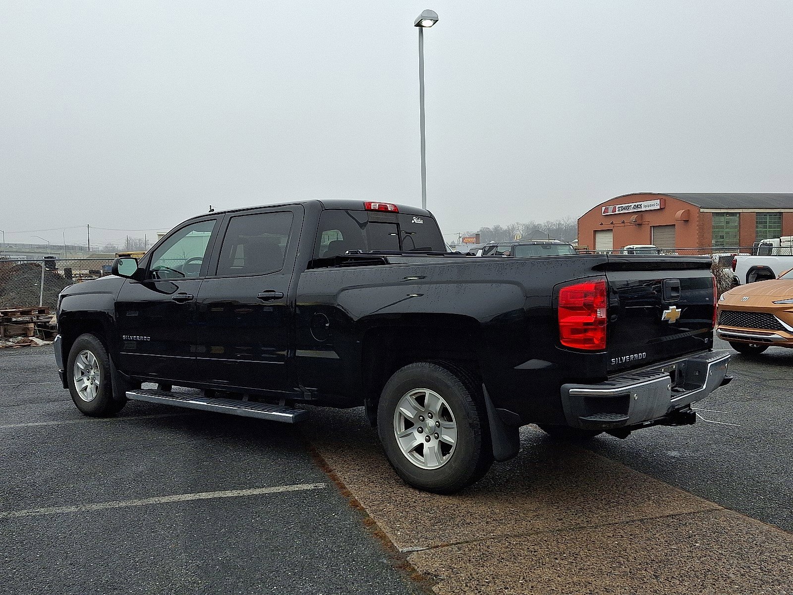 Used 2017 Chevrolet Silverado 1500 LT w/ LT Fleet Plus Package image 4