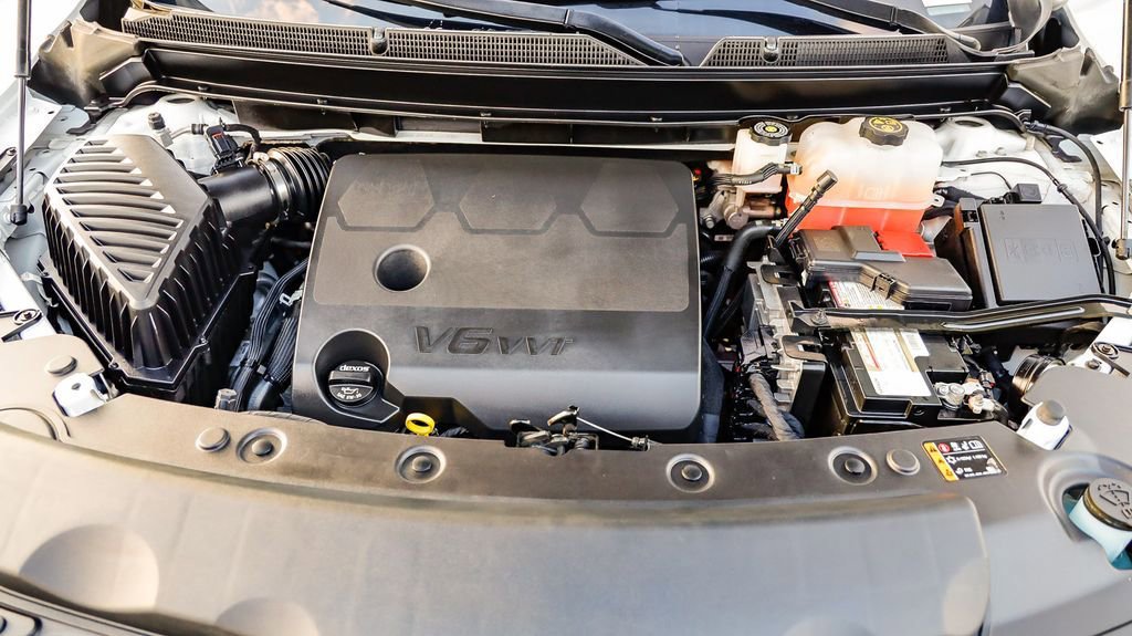 Used 2024 Buick Enclave Premium image 32