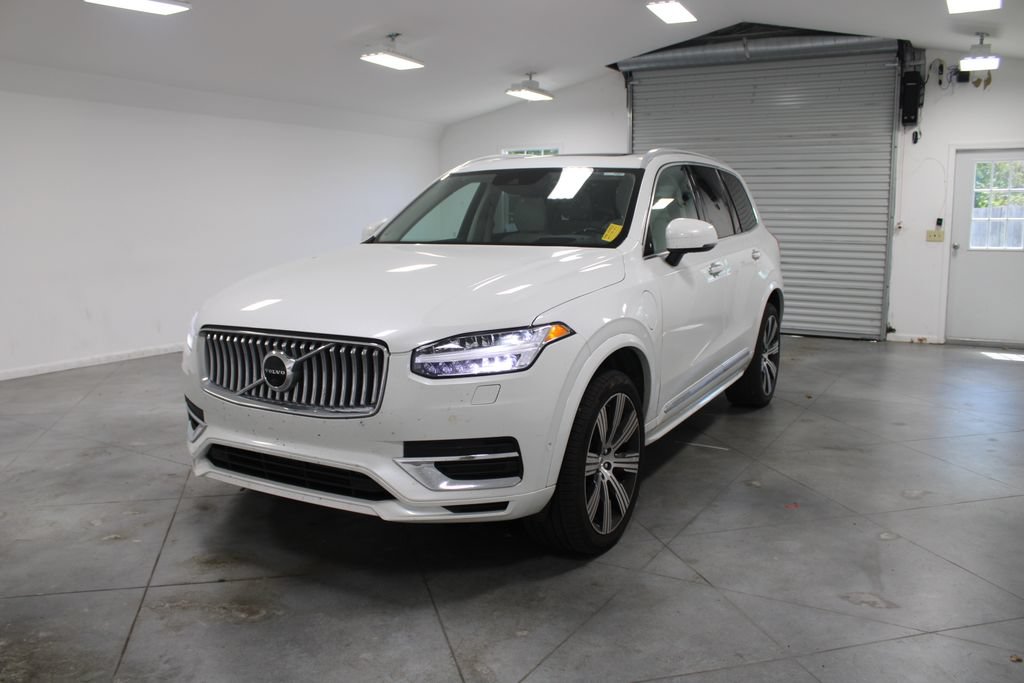 Used 2022 Volvo XC90 T8 Inscription w/ Advanced Package AWD/4WD image 4