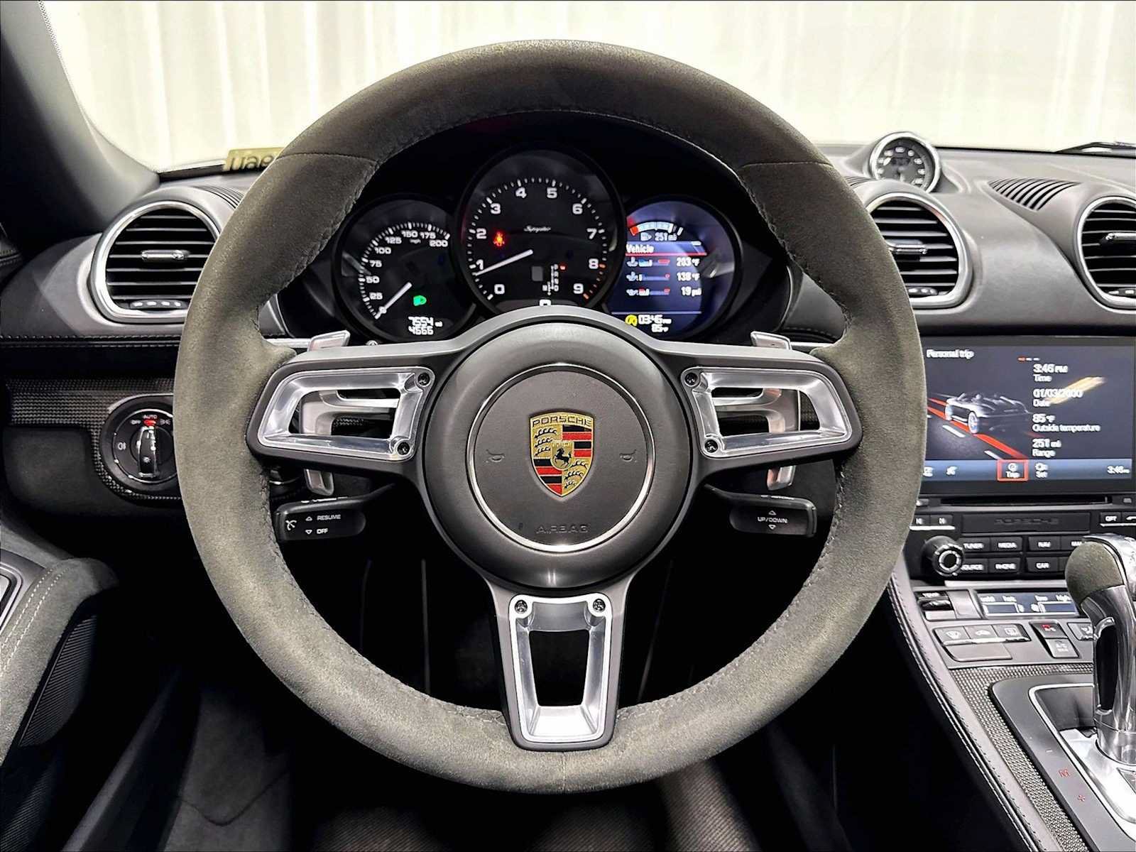 Used 2022 Porsche 718 Boxster Spyder RWD image 17
