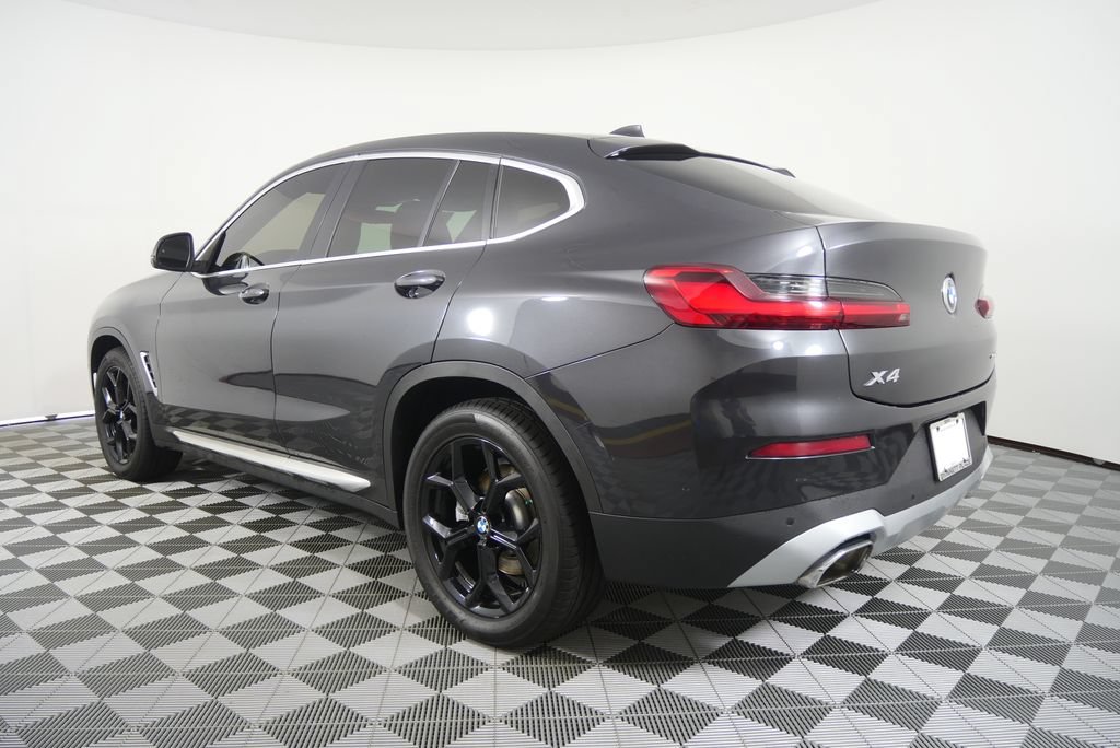 Used 2022 BMW X4 xDrive30i w/ Parking Assistance Package AWD/4WD image 5