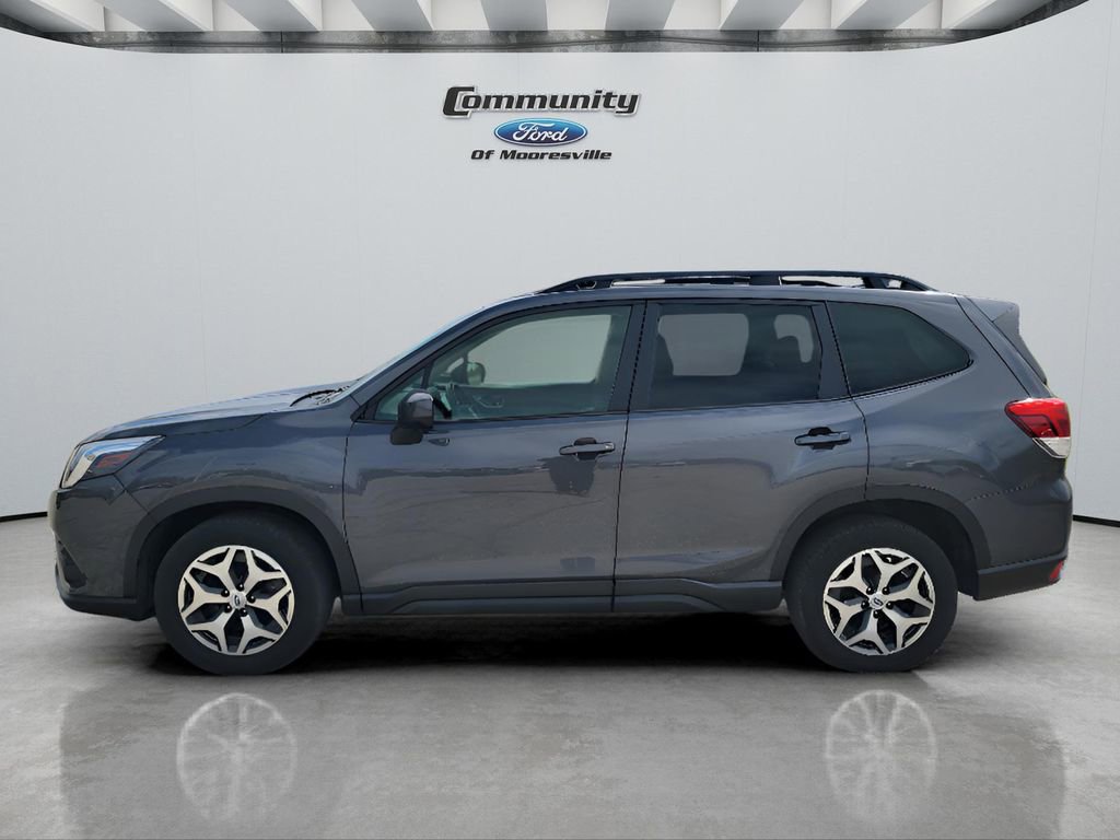 Used 2022 Subaru Forester Premium AWD/4WD image 7