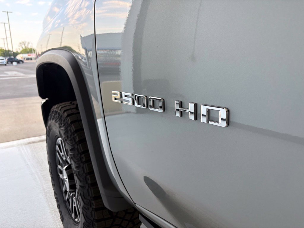 New 2026 Chevrolet Silverado 2500 ZR2 AWD/4WD image 30